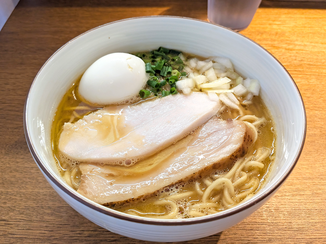 麺とともに